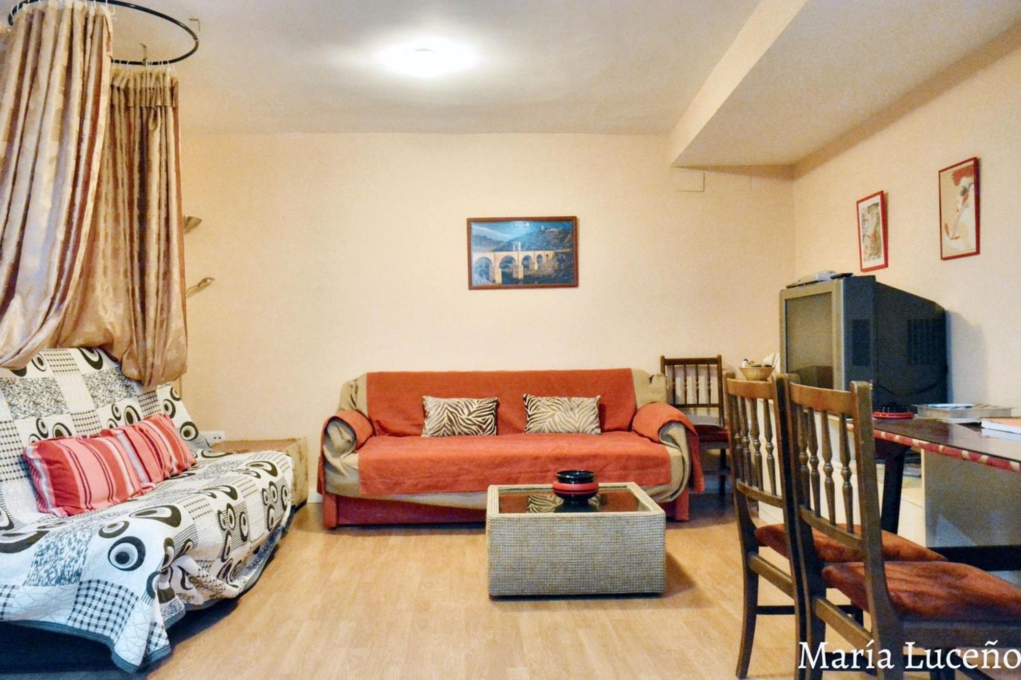 Comfortable Apartment In Caceres 55 M² Welcoming Terrace Buitenkant foto