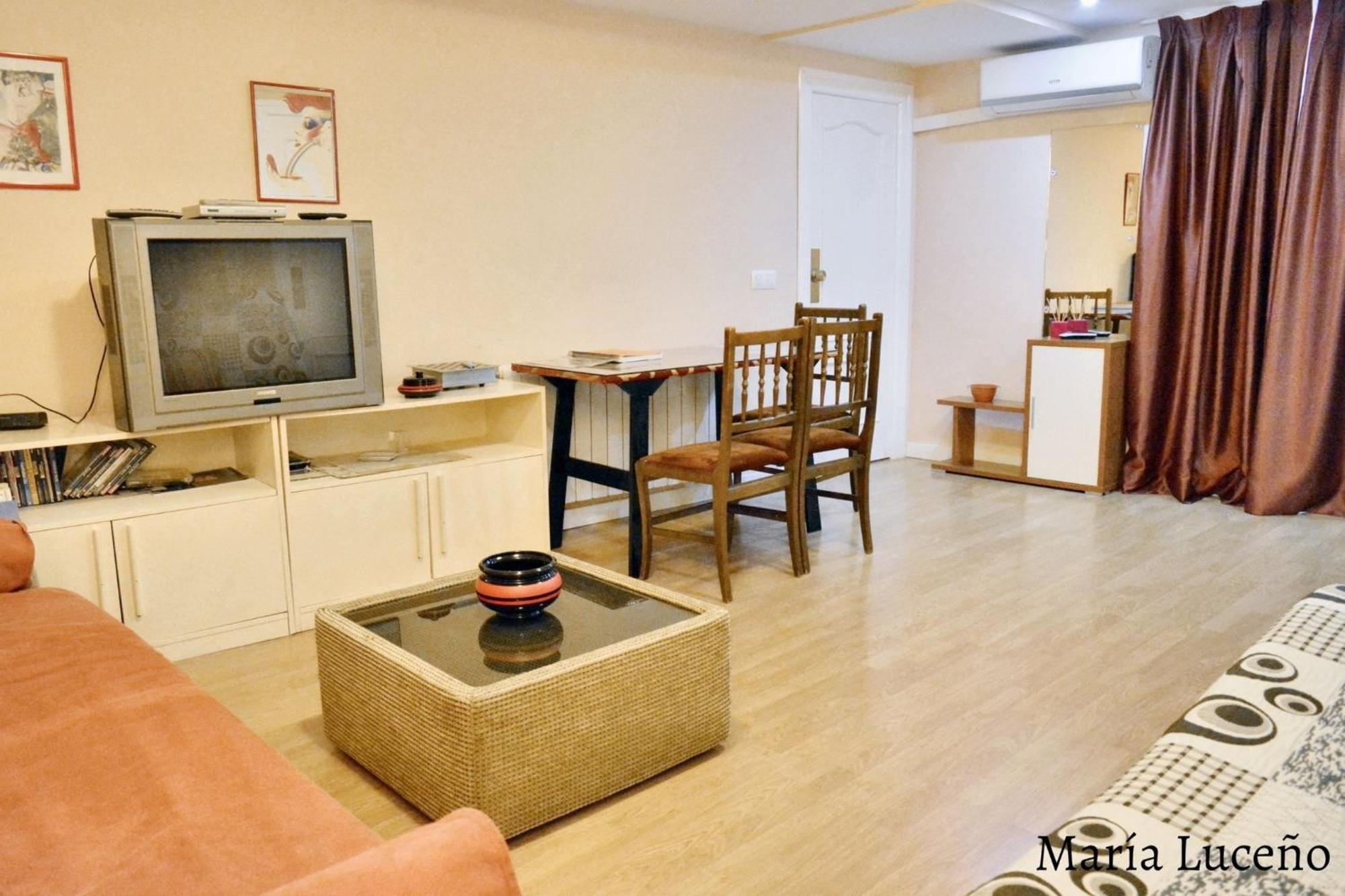 Comfortable Apartment In Caceres 55 M² Welcoming Terrace Buitenkant foto